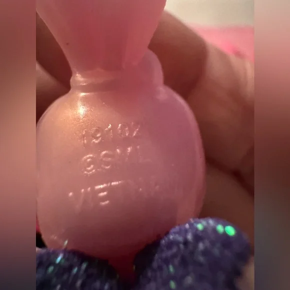 Hatchimals CollEGGtibles Shimmer Babies Beewee Pink Bunny - Picture 5 of 6